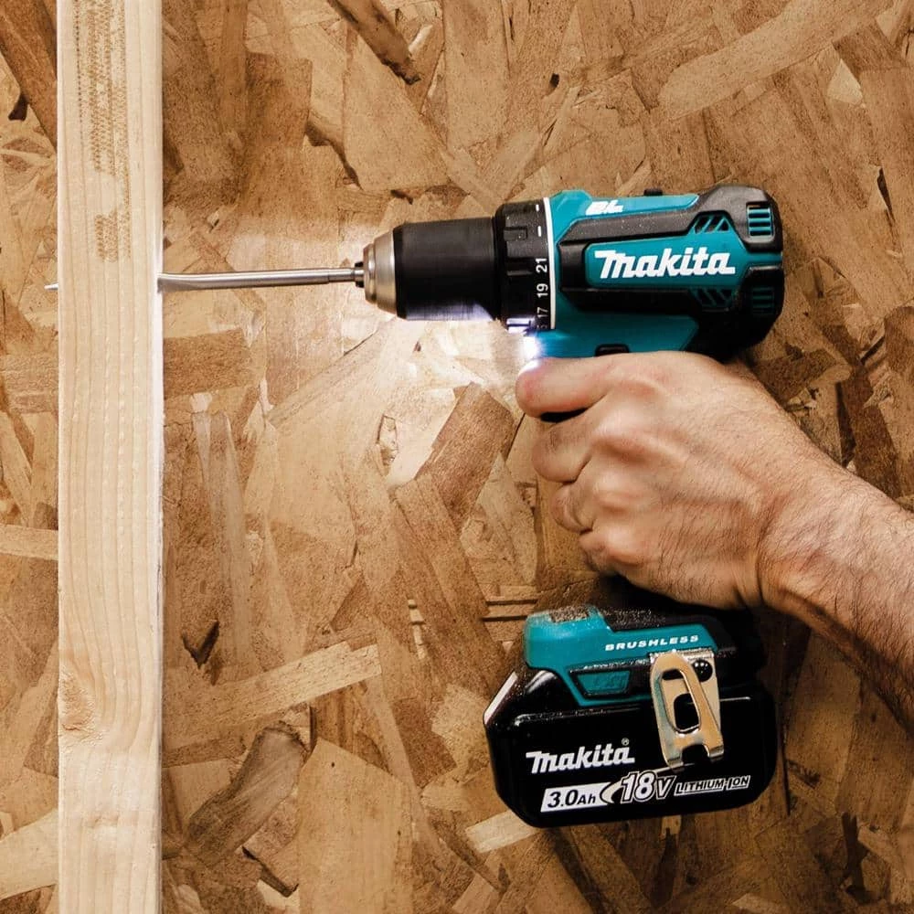 Makita 18V LXT Lithium-Ion Brushless Cordless 1/2 in. Driver-Drill Kit, 3.0Ah 5 Makita 18V LXT Lithium-Ion Brushless Cordless 1/2 in. Driver-Drill Kit, 3.0Ah - Image 3