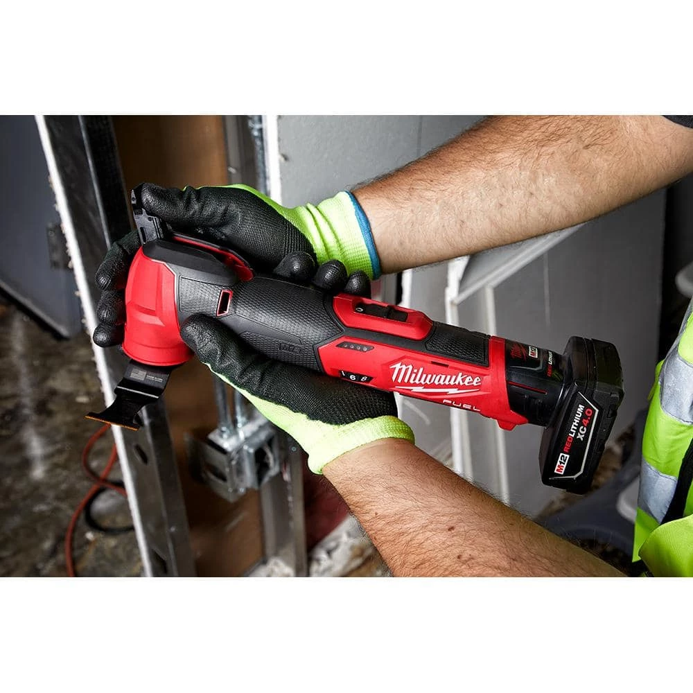Milwaukee M12 FUEL 12V Lithium-Ion Cordless Oscillating Multi-Tool and HACKZALL with two 3.0 Ah Batteries 10 Milwaukee M12 FUEL 12V Lithium-Ion Cordless Oscillating Multi-Tool and HACKZALL with two 3.0 Ah Batteries - Image 8