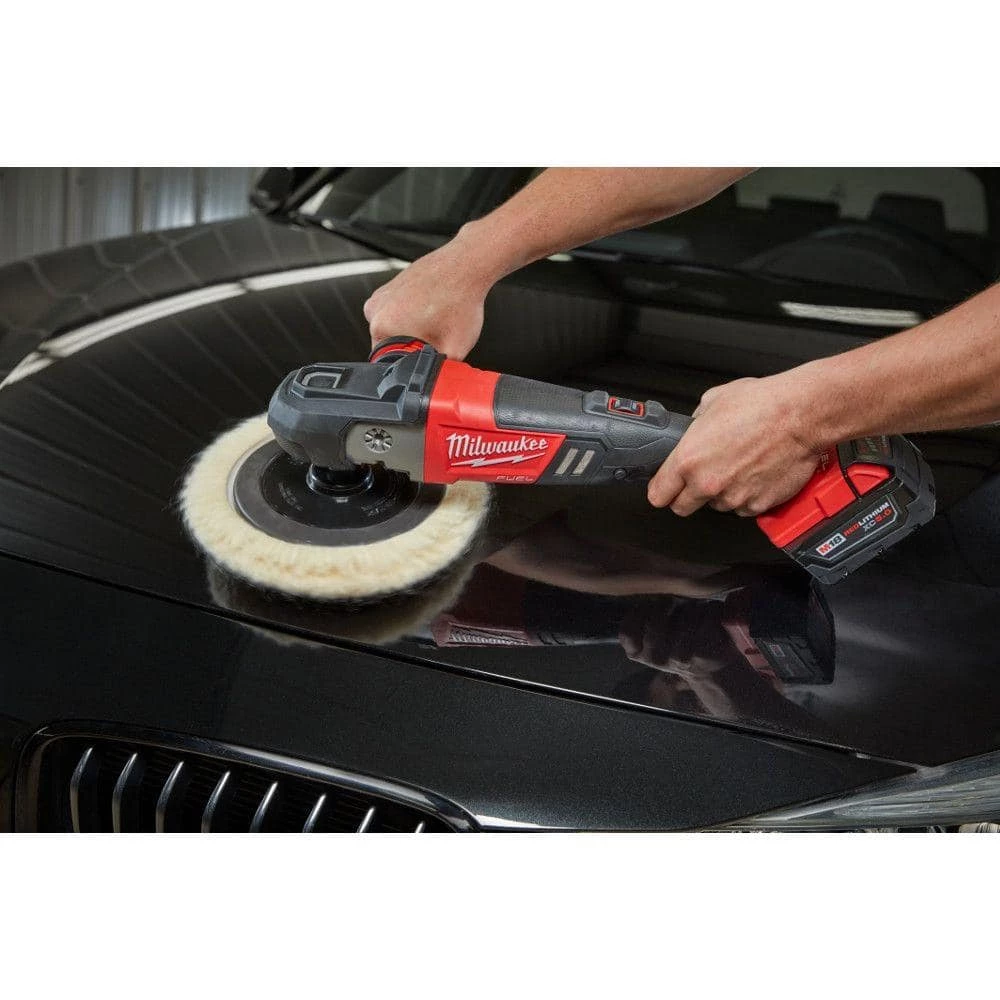 Milwaukee M18 FUEL 18V Lithium-Ion Brushless Cordless 7 in. Variable Speed Polisher with M18 5.0 Ah Battery 13 Milwaukee M18 FUEL 18V Lithium-Ion Brushless Cordless 7 in. Variable Speed Polisher with M18 5.0 Ah Battery - Image 11