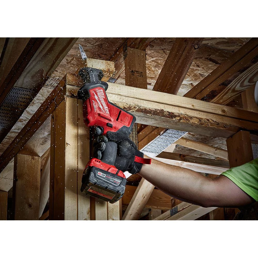 Milwaukee M18 FUEL 18V Lithium-Ion Brushless Cordless HACKZALL Reciprocating Saw with 3.0 Ah Battery and Charger 9 Milwaukee M18 FUEL 18V Lithium-Ion Brushless Cordless HACKZALL Reciprocating Saw with 3.0 Ah Battery and Charger - Image 7