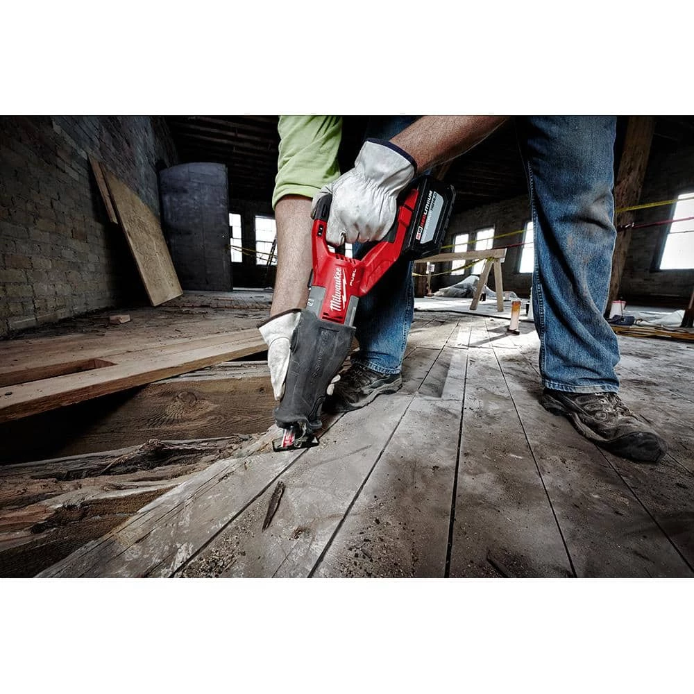 Milwaukee M18 FUEL 18V Lithium-Ion Brushless Cordless SUPER SAWZALL Orbital Reciprocating Saw with M18 5.0 Ah Battery 8 Milwaukee M18 FUEL 18V Lithium-Ion Brushless Cordless SUPER SAWZALL Orbital Reciprocating Saw with M18 5.0 Ah Battery - Image 6